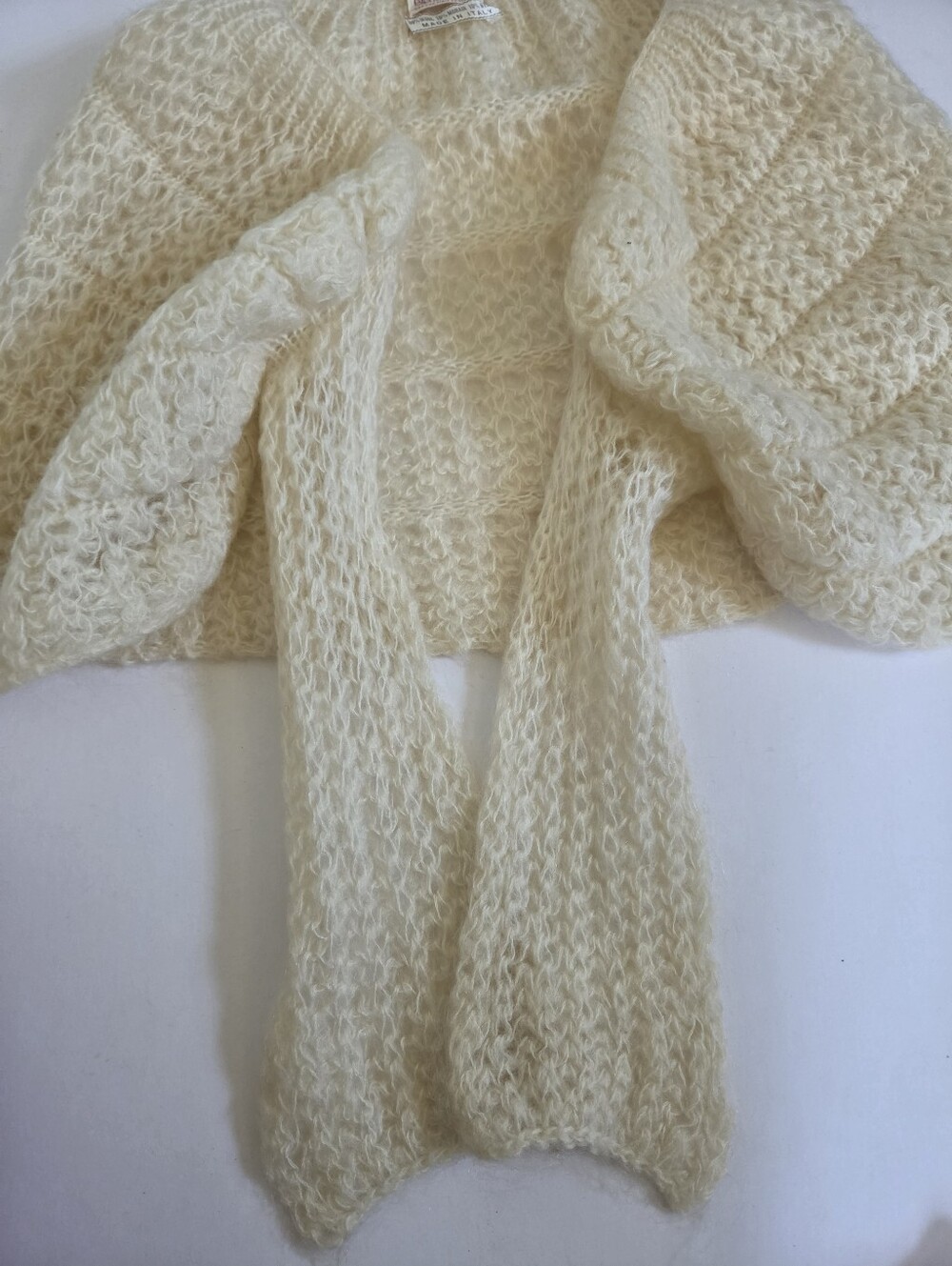 VTG Italien hand knit cream wool mohair shawl shrug wrap tie up classy 50s O/S - Picture 6 of 8